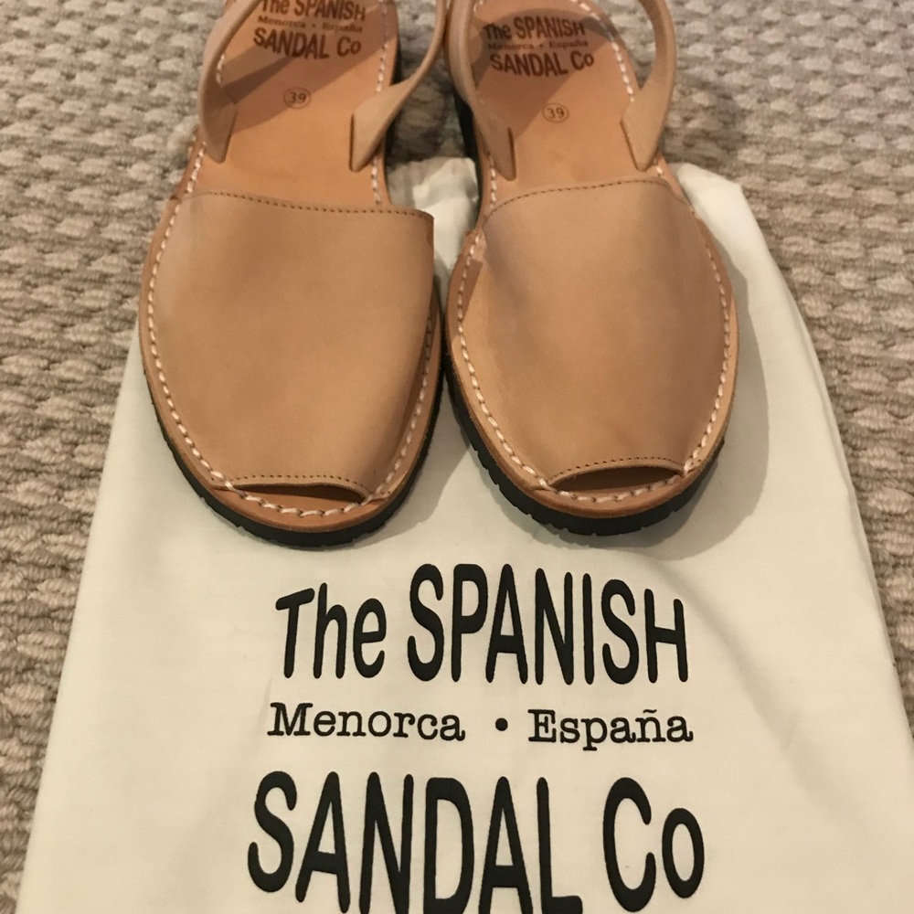 NWT he Spanish Sandal Co sandals